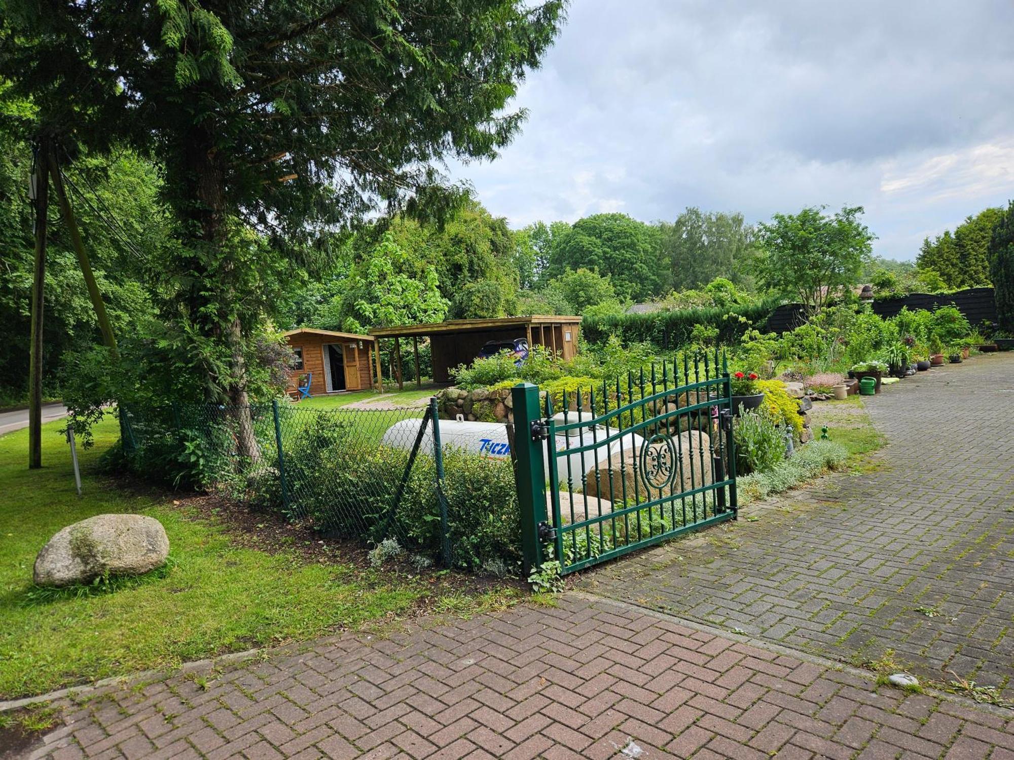 Ferienwohnung 2 Am Park Divitz-Spoldershagen Exterior photo